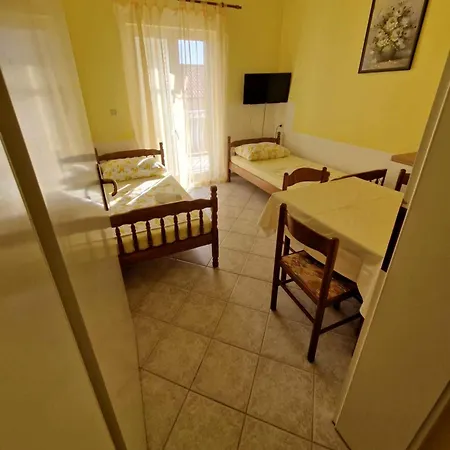 Apartment Danica With Balconies & Garden, 3 Min Walk To The