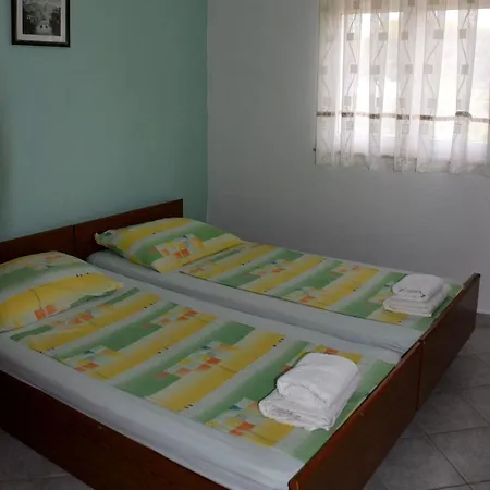 Apartment Danica With Balconies & Garden, 3 Min Walk To The